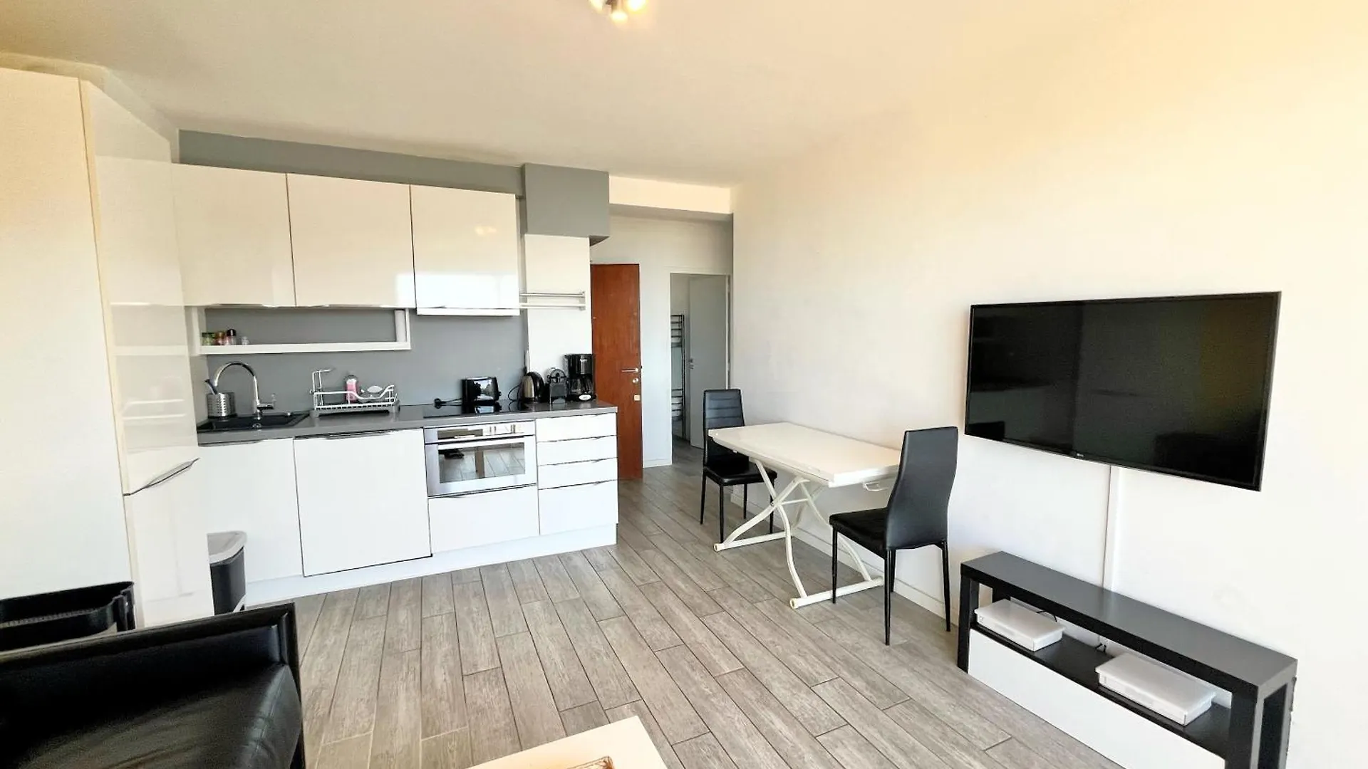 La Viguerie Apartment Cassis 0*,
